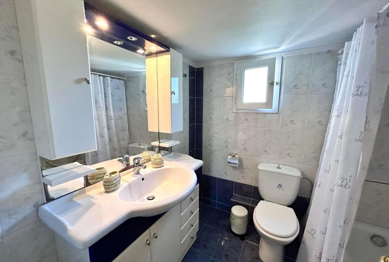 Sea Breeze IV Apartment Skála Neón Epivatón 希腊